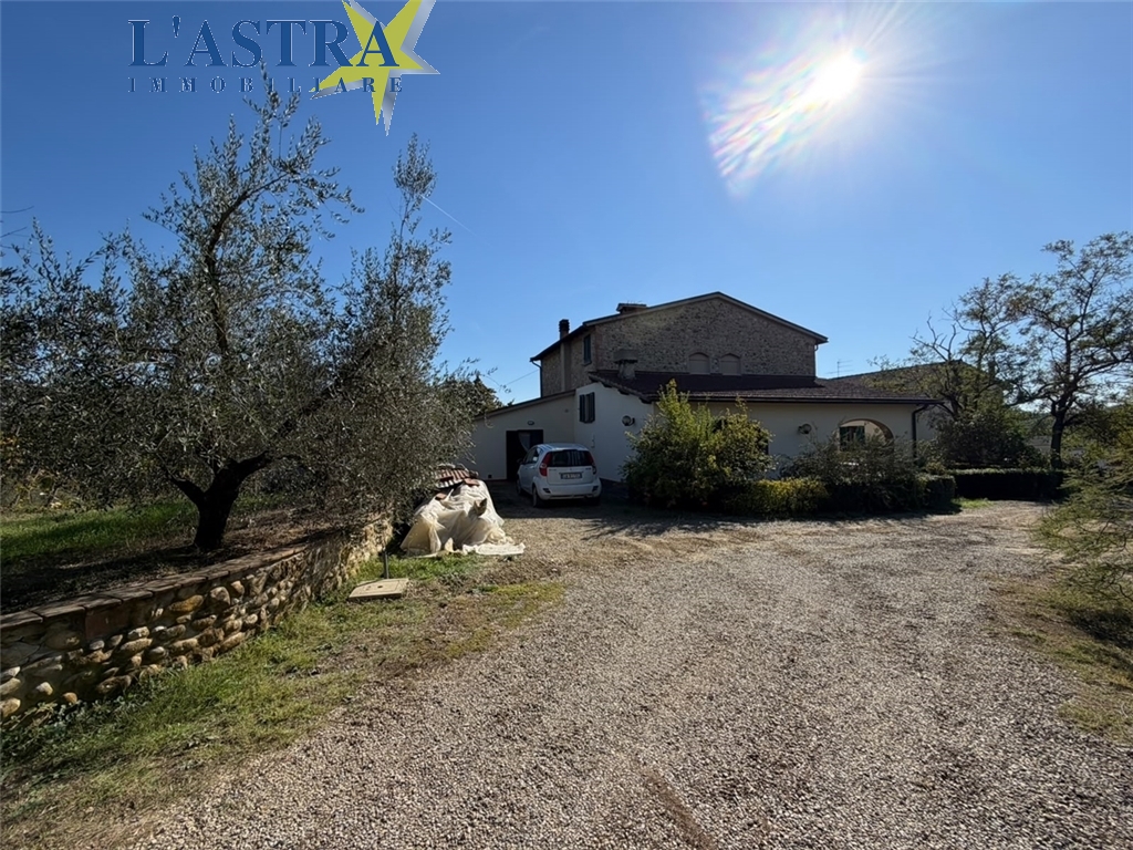 Colonica in vendita a Lastra a signa zona Inno - anteprima 3