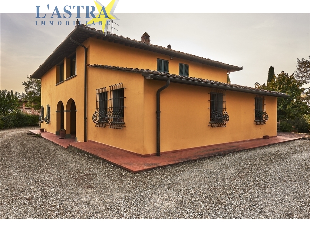 Colonica in vendita a Lastra a signa zona Malmantile - anteprima 2