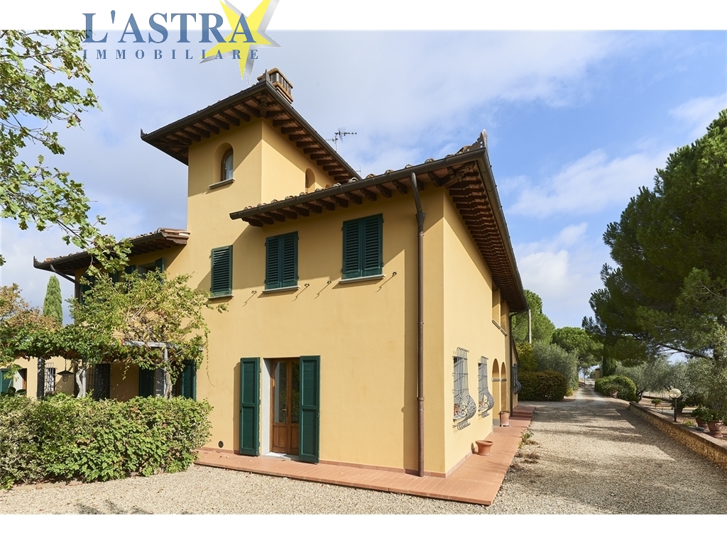 Colonica in vendita a Lastra a signa zona Malmantile - anteprima 1