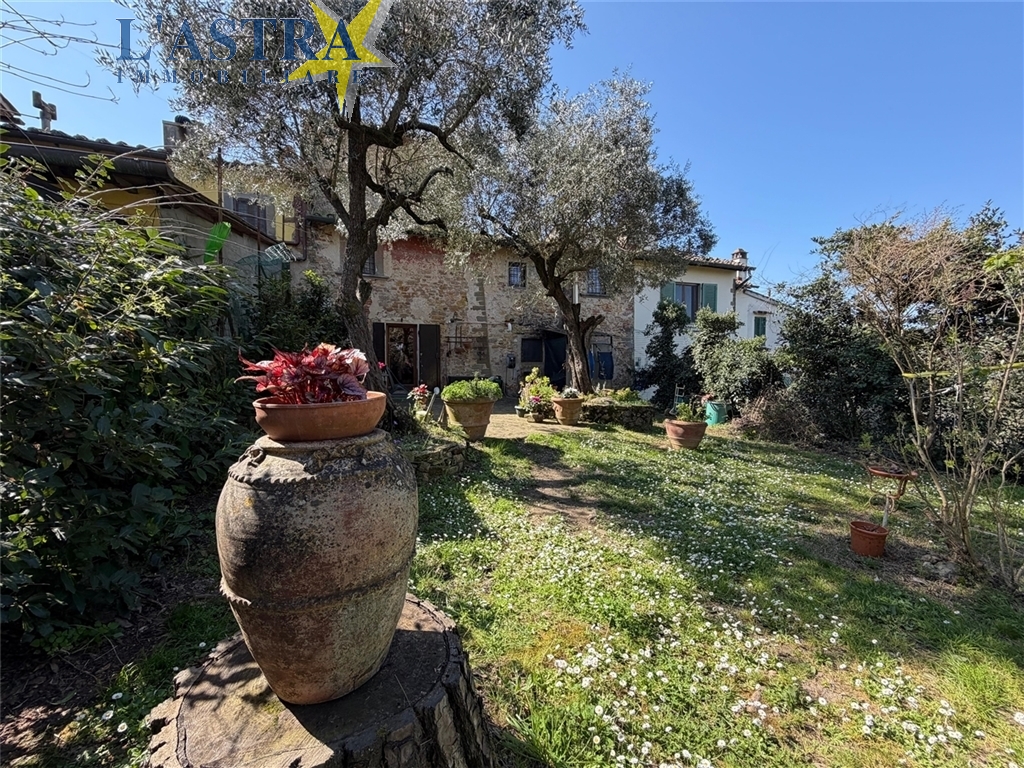 Colonica in vendita a Lastra a signa zona Vigliano - anteprima 1