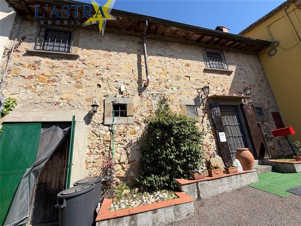 Colonica in vendita a Lastra a signa zona Vigliano - anteprima 2