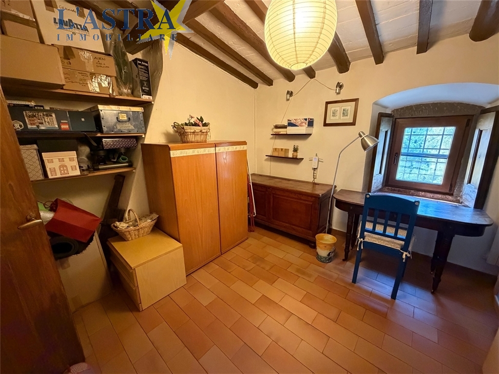 Colonica in vendita a Lastra a signa zona Vigliano - anteprima 32