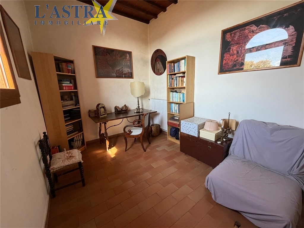 Colonica in vendita a Lastra a signa zona Vigliano - anteprima 35