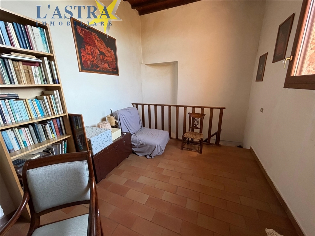 Colonica in vendita a Lastra a signa zona Vigliano - anteprima 36