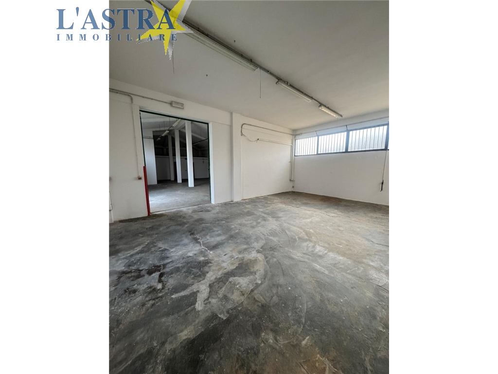 Fondo / Negozio / Ufficio in affitto a Lastra a signa zona Ponte a signa - anteprima 14