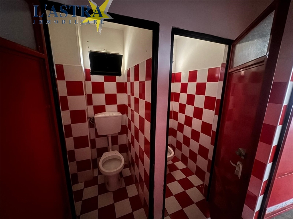 Fondo / Negozio / Ufficio in affitto a Lastra a signa zona Ponte a signa - anteprima 18