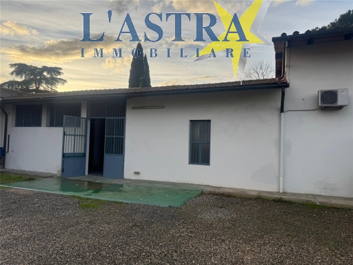 Fondo / Negozio / Ufficio in affitto