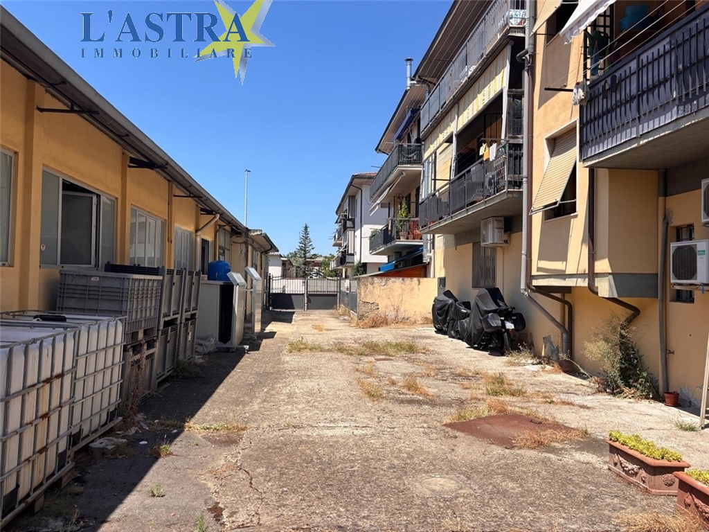 Fondo / Negozio / Ufficio in vendita a Lastra a signa zona Lastra a signa - anteprima 7