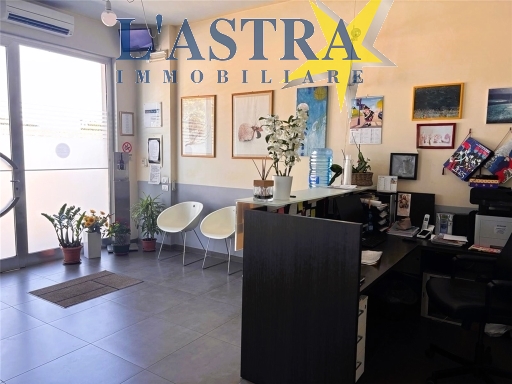  FONDO / NEGOZIO-LASTRA A SIGNA-LASTRA A SIGNA