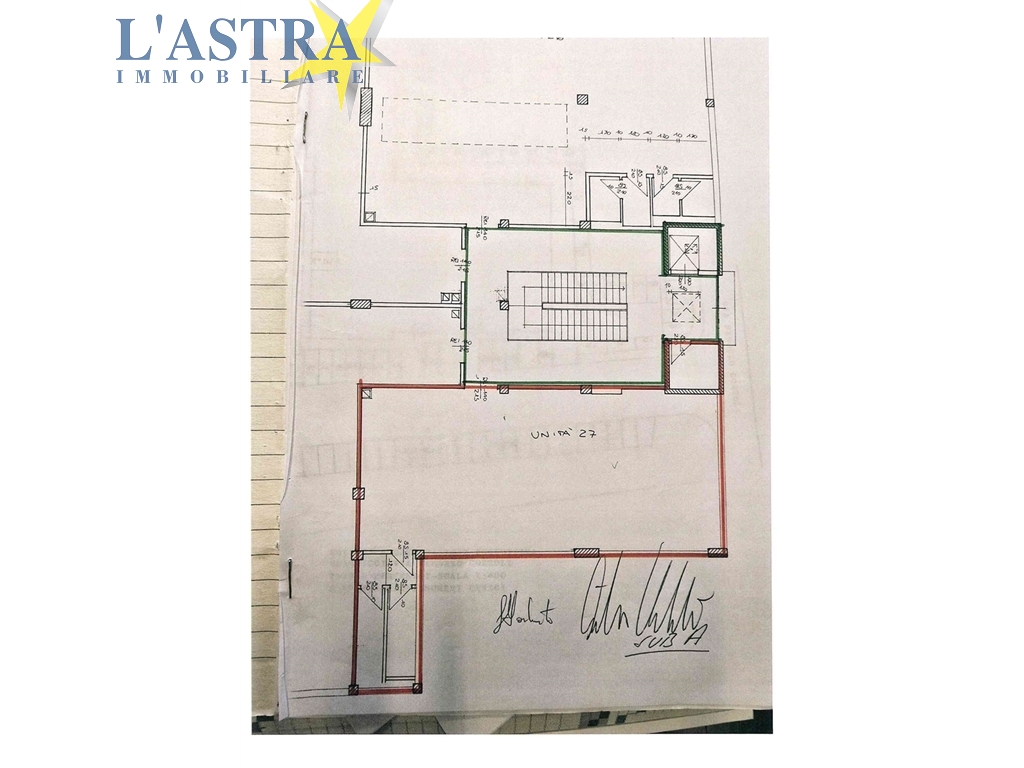 Fondo / Negozio / Ufficio in vendita a Scandicci zona Industriale - anteprima 11
