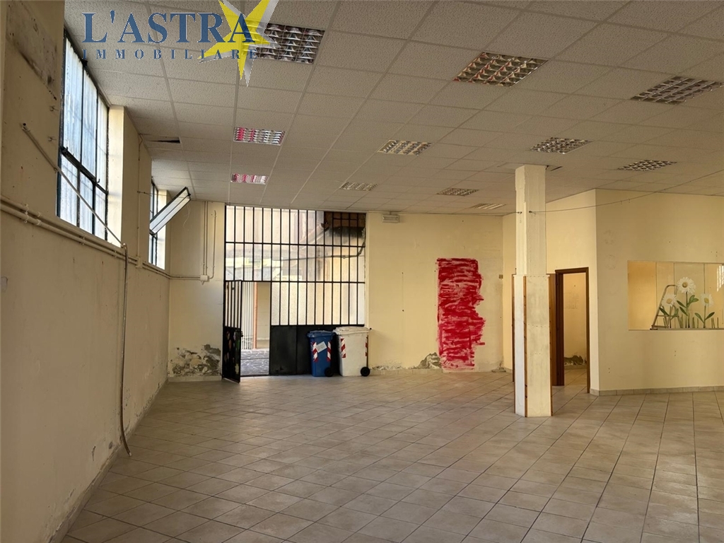 Fondo / Negozio / Ufficio in vendita a Lastra a signa zona Lastra a signa - anteprima 5