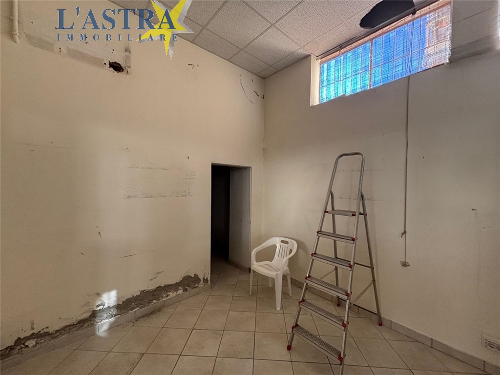 Fondo / Negozio / Ufficio in vendita a Lastra a signa zona Lastra a signa - anteprima 8
