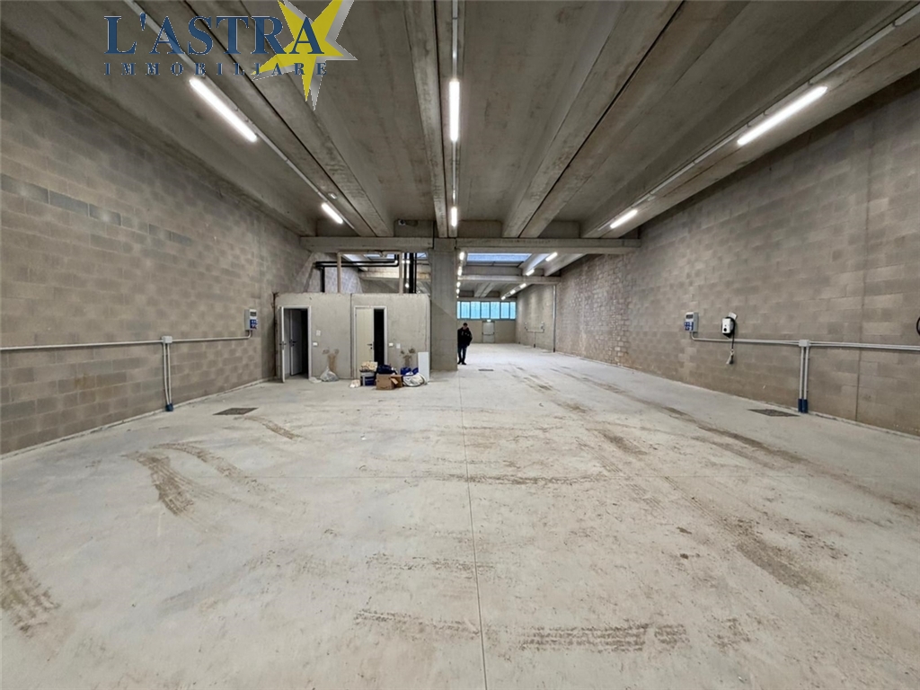 Capannone / Magazzino in vendita a Scandicci zona Industriale - immagine 4