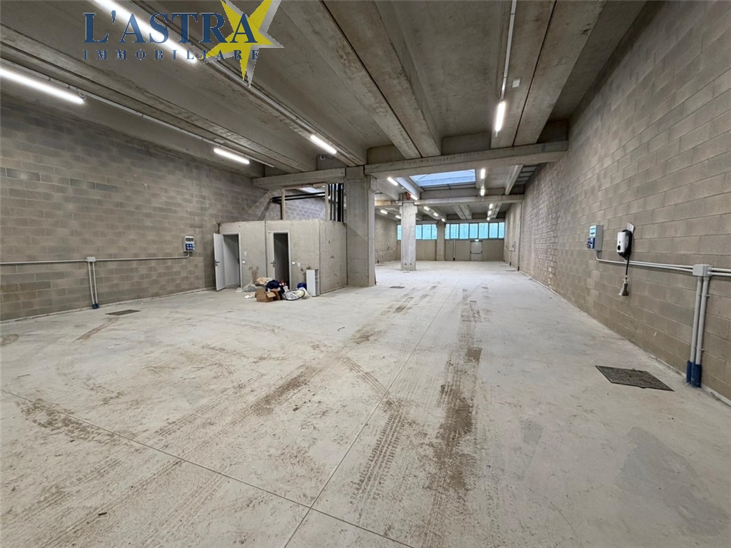 Capannone / Magazzino in vendita a Scandicci zona Industriale - immagine 7