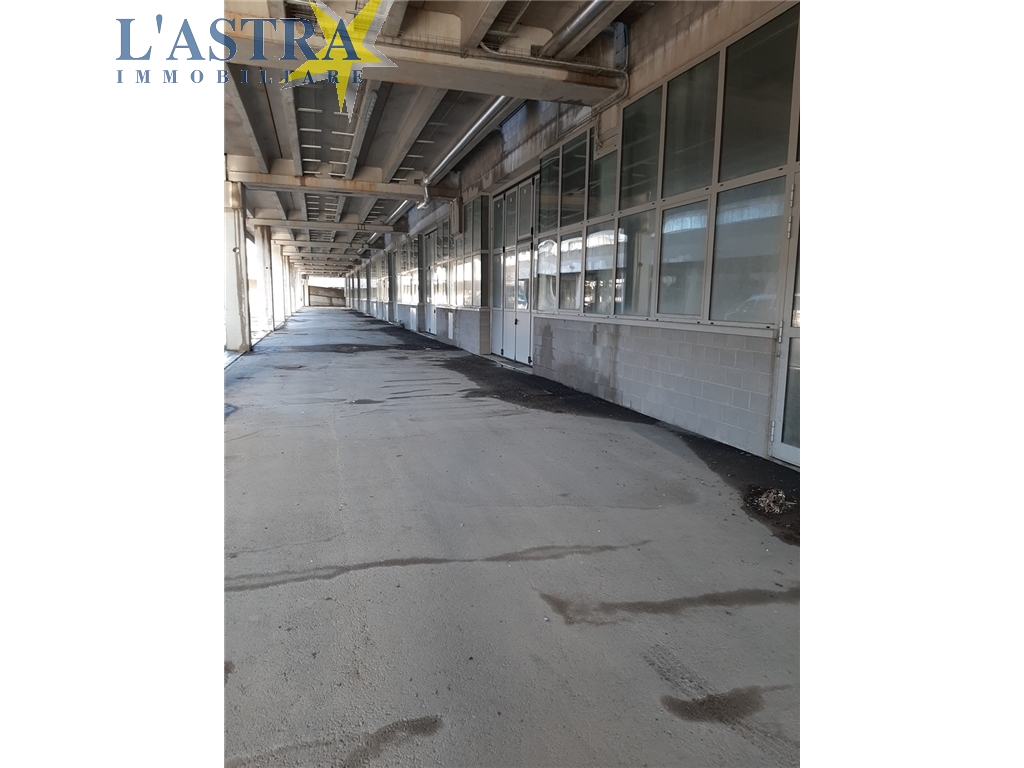 Capannone / Magazzino in vendita a Scandicci zona Industriale - anteprima 1