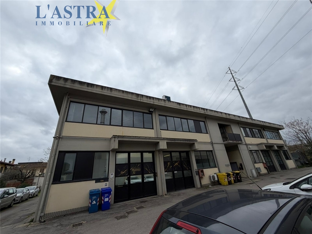 Capannone / Magazzino in affitto a Scandicci zona Industriale - anteprima 13