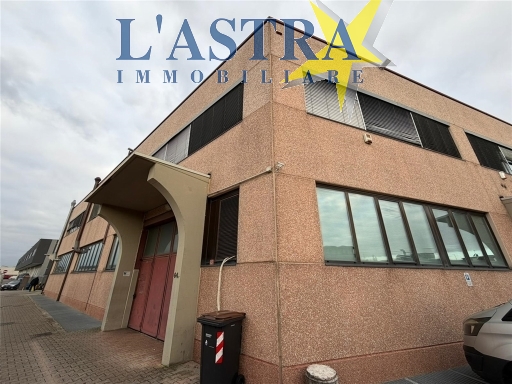 Capannoni magazzini Scandicci