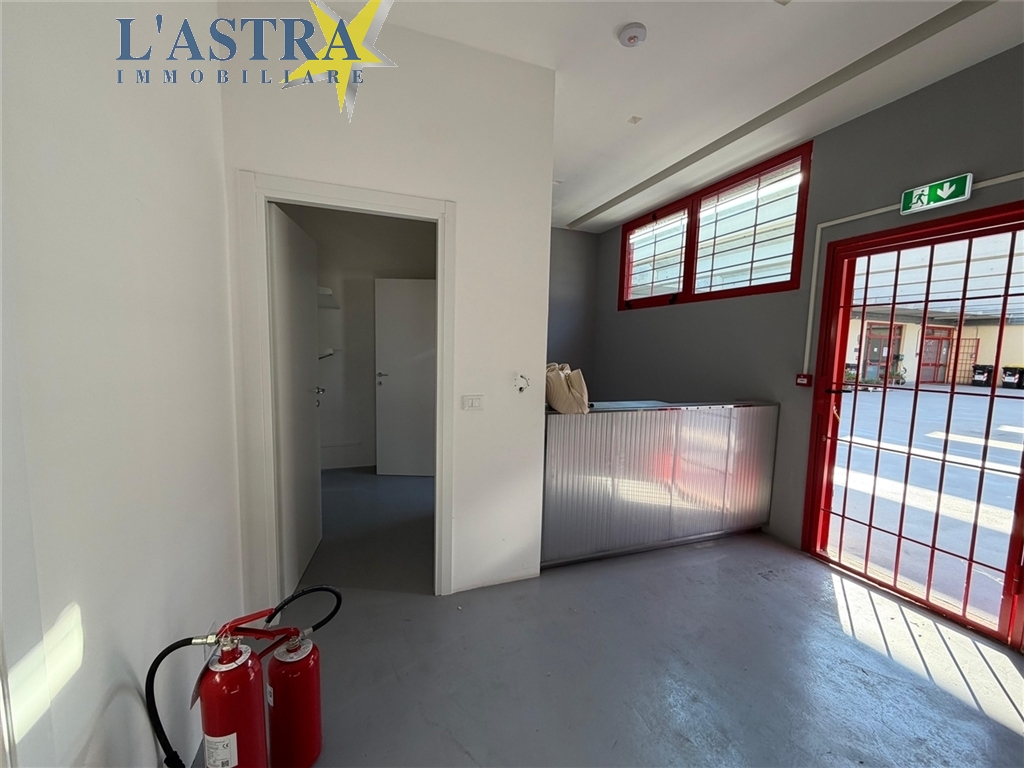 Capannone / Magazzino in affitto a Scandicci zona Casellina - anteprima 8