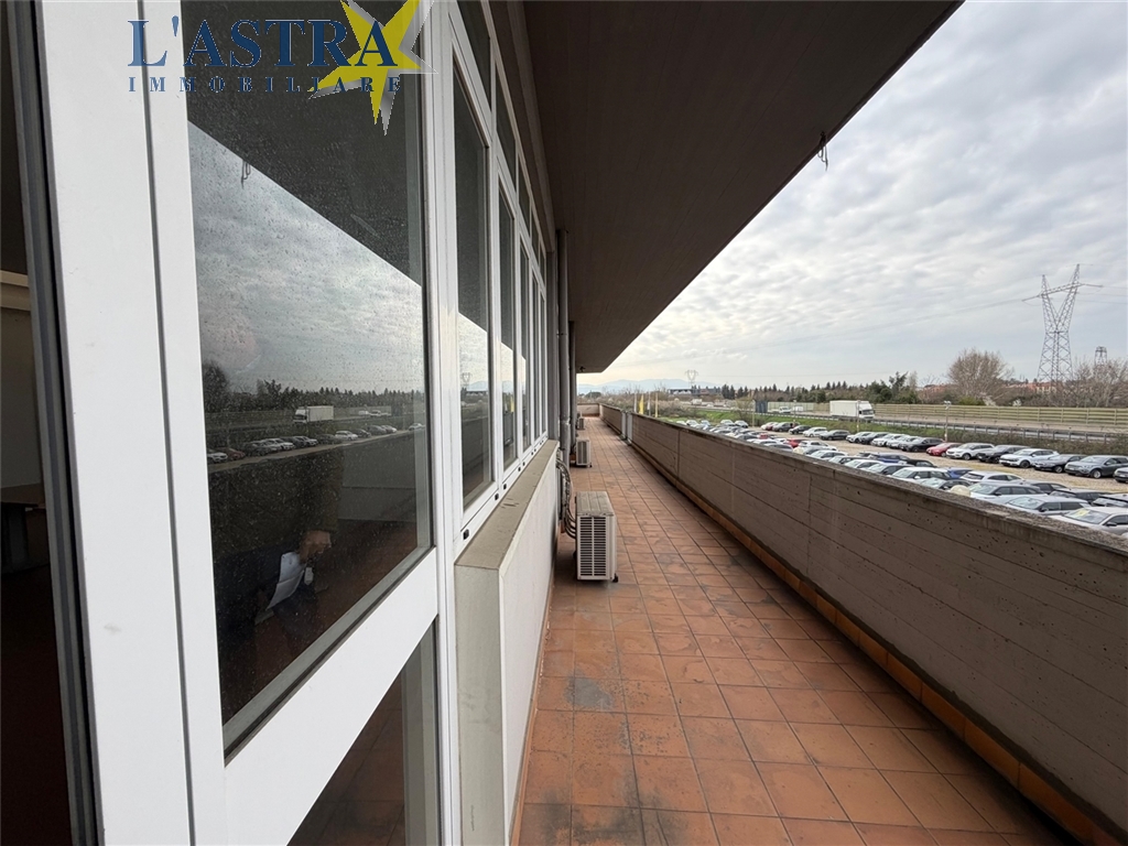 Capannone / Magazzino in affitto a Scandicci zona Industriale - anteprima 4