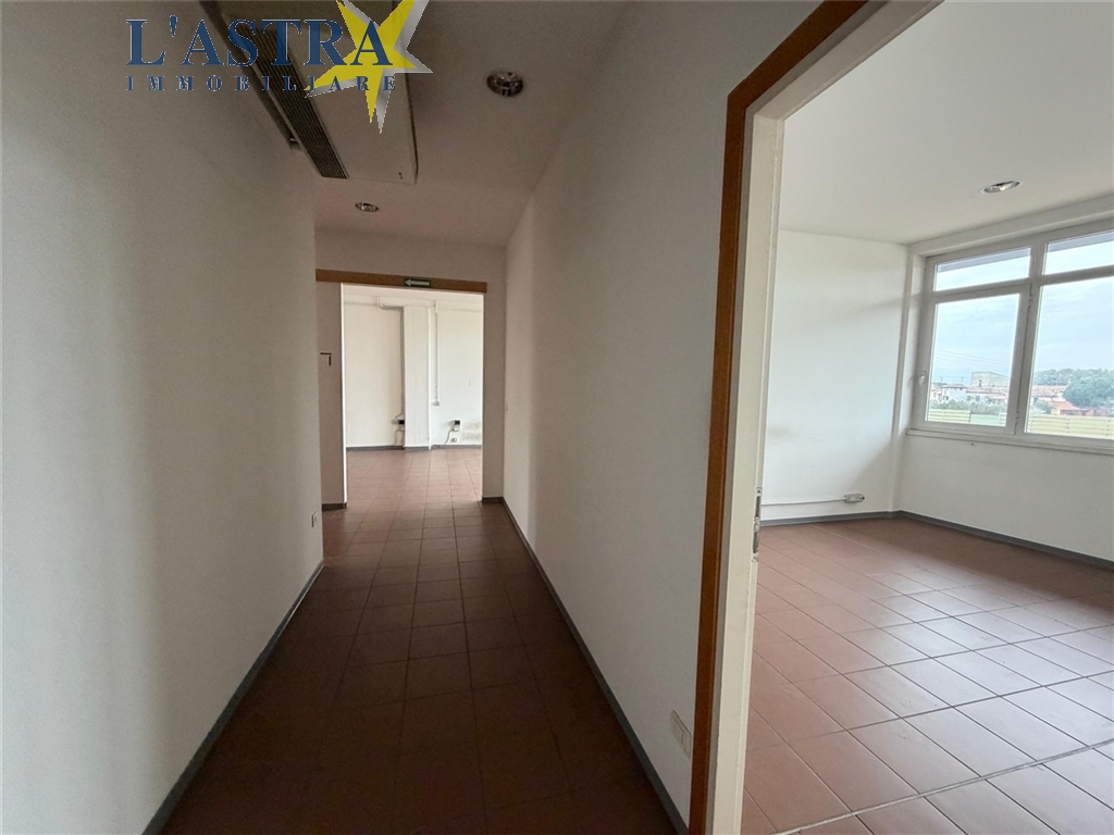 Capannone / Magazzino in affitto a Scandicci zona Industriale - anteprima 6