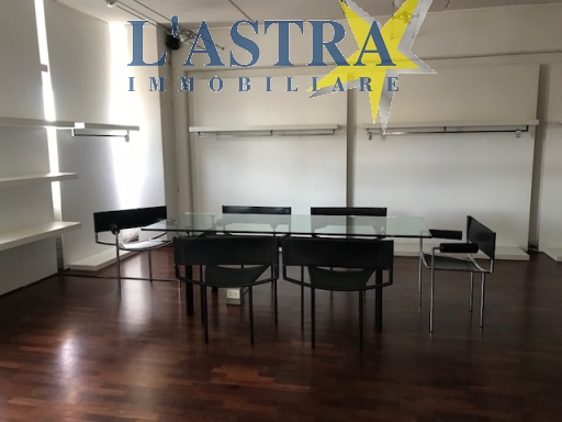 Capannone / Magazzino in affitto a Scandicci zona Casellina - immagine 4