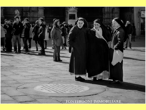 Fondo / Negozio / Ufficio in vendita a Firenze zona Piazza del duomo-piazza della signoria - anteprima 2