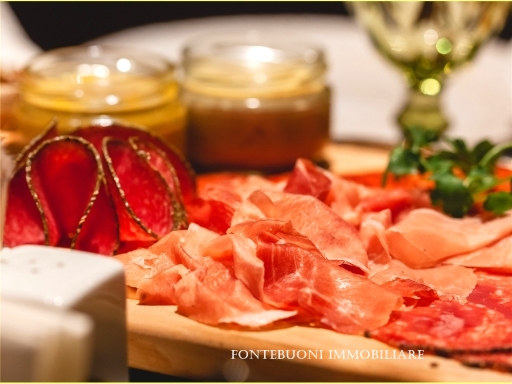 Attività commerciale in vendita a Firenze zona Piazza santa maria novella-piazza ognissanti - anteprima 4