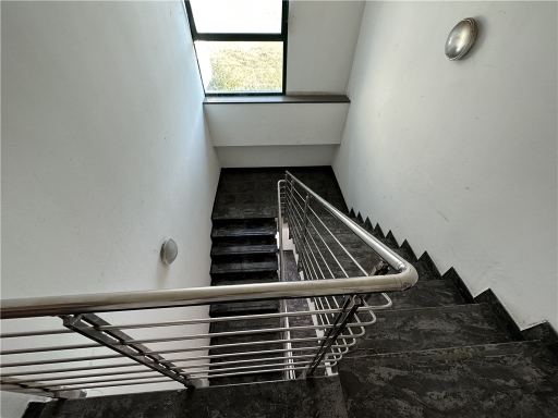 capannoni magazzini Lastra a signa