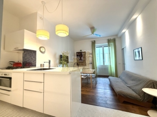  APPARTAMENTO-FIRENZE-PIAZZA SANTA CROCE-SANT'AMBROGIO