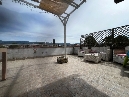 scarperia, comodo a tutti i servizi, luminosissimo attico di recente ristrutturazione con terrazzo abitabile, due camere, bagno finestrato oltre cantina, garage e balcone. tsm. - classe energetica in elaborazione