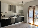 barberino di mugello centro, appartamento di nostra esclusiva ubicato al piano secondo composto da soggiorno angolo cottura, due camere matrimoniali oltre bagno, due balconi e garage. buone condizioni intermediazioni generali-barberino m.llo - tel.0558478017