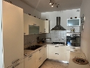barberino di mugello, centro, al piano primo ed ultimo di piccola palazzina, vendesi grazioso appartamento composto da ampio soggiorno con angolo cottura, due camere matrimoniali, grande bagno finestrato, balcone verandato con lavanderia oltre garage. buone condizioni. intermediazioni generali-barberino m.llo - tel.0558478017 - classe energetica in elaborazione