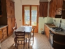 barberino di mugello, in zona residenziale, vendesi appartamento ubcato al piano primo composto da soggiorno, cucina, due camere matrimoniali, bagno, ripostiglio, doppi balconi e garage. intermediazioni generali-barberino m.llo - tel.0558478017