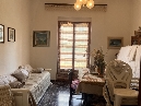 nostra esclusiva, in ottima zona, appartamento al piano terreno di piccola palazzina composto da zona giorno con angolo cottura, due camere matrimoniali, terrazzo di 30mq, balcone e garage. tetto e facciate rifatti di recente. termosingolo metano.