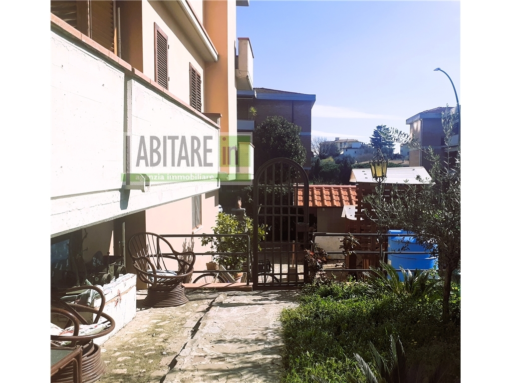 Villa / Villetta / Terratetto in vendita a San casciano in val di pesa zona San casciano in val di pesa - anteprima 3