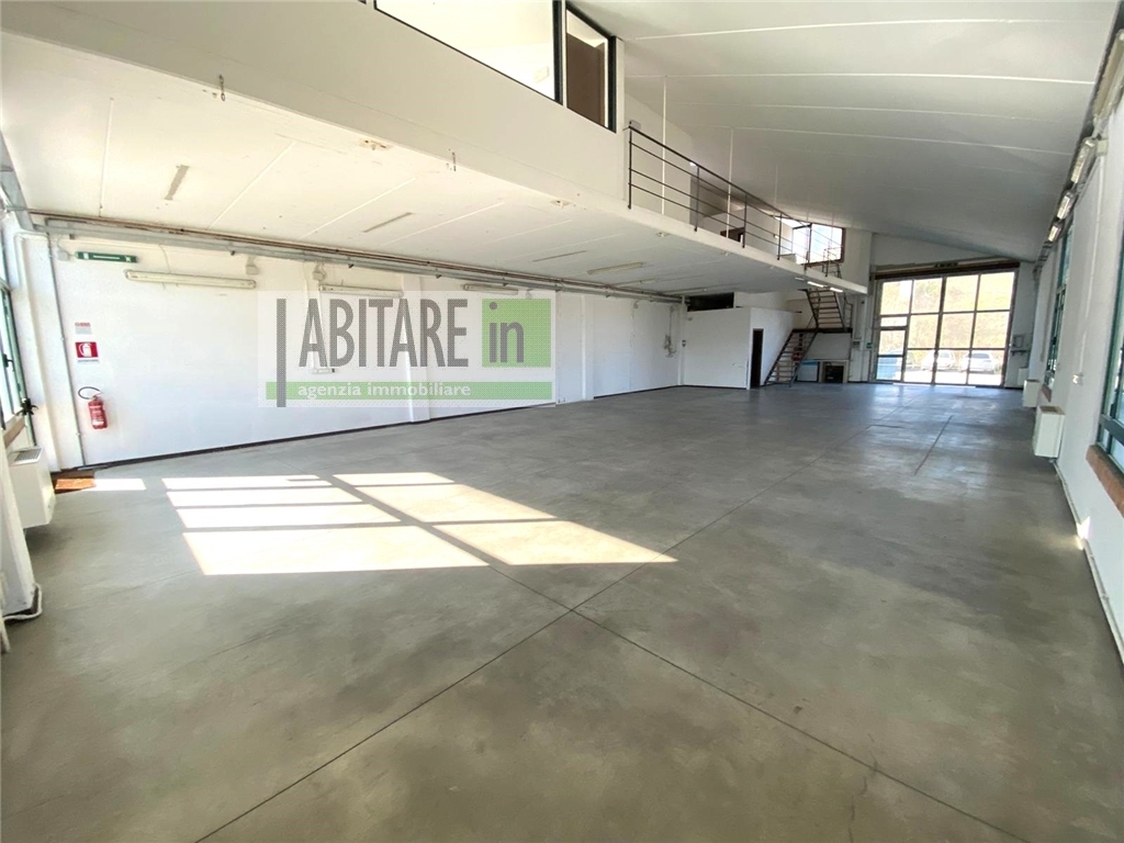 Capannone / Magazzino in affitto a Montespertoli zona Baccaiano - anteprima 1