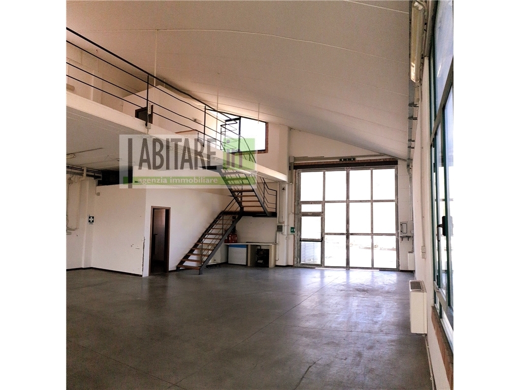 Capannone / Magazzino in affitto a Montespertoli zona Baccaiano - anteprima 3