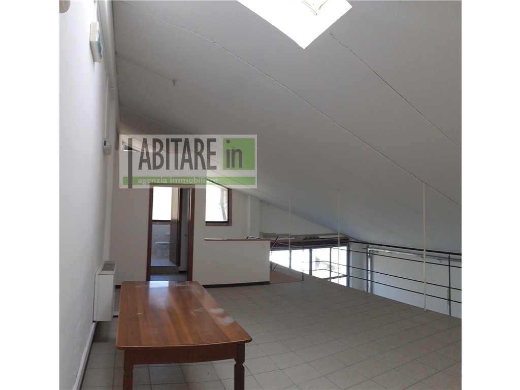 Capannone / Magazzino in affitto a Montespertoli zona Baccaiano - anteprima 6