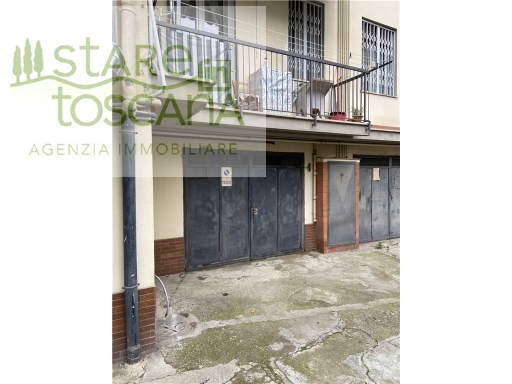GENERICO garage in  vendita a CASELLINA - SCANDICCI (FI)